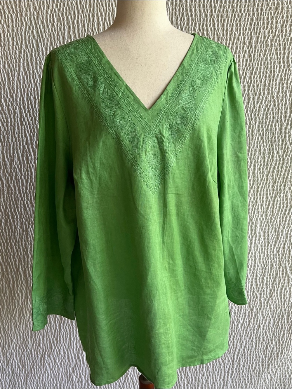 Carole Little Green Top 2X Solid Embroidered Vneck 3/4 Slv Pullover Shirt - Picture 5 of 10